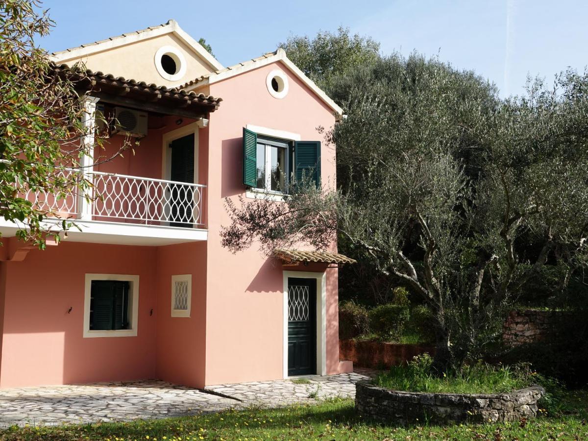 Villa Leda Karousádes Exterior foto